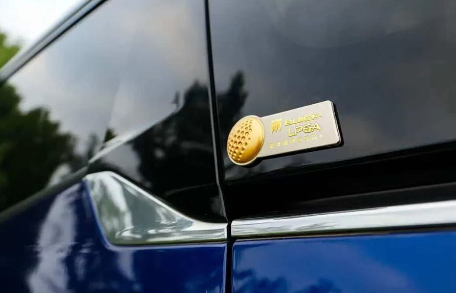 限量发售300台！2.0T+48V轻混，350牛·米，52.99万“果岭版”你会买单吗？