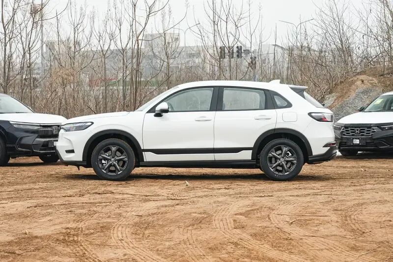 10.99万起!1.5T+CVT!延续本田家族式设计风格!新款本田HR-V上市!