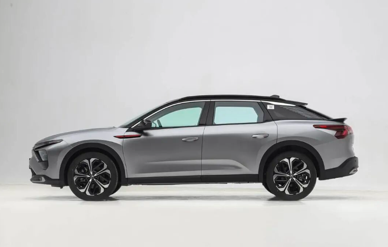 一口价11.37万起就入手，1.6T+8AT，养车成本低，15万内买车看看它！